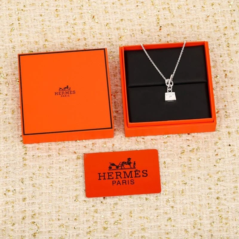 Seasonal Hermes Necklaces 247289