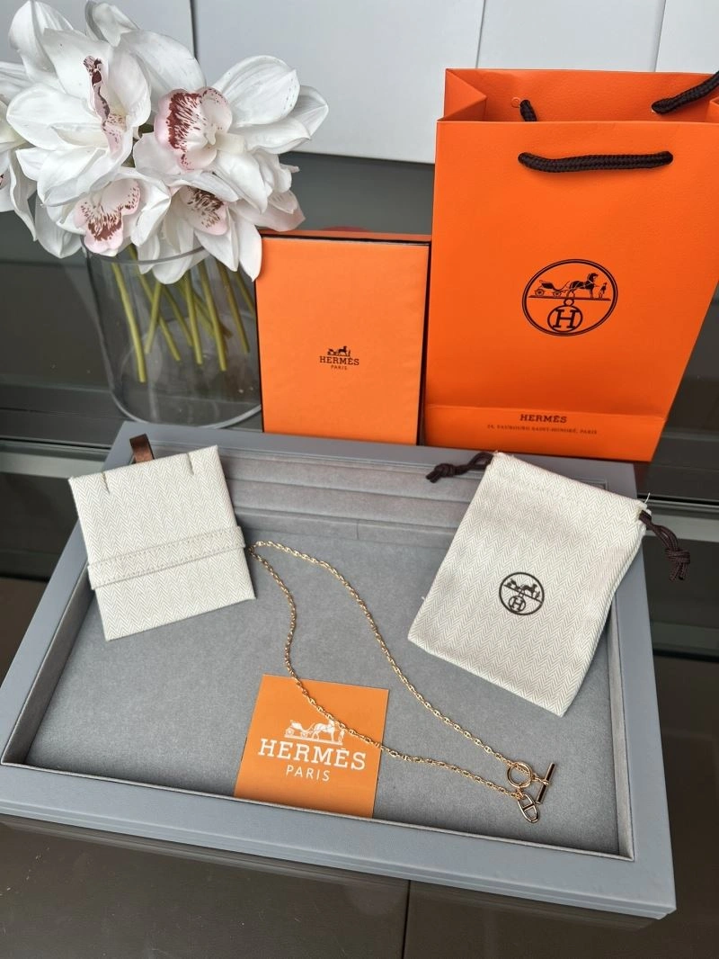 Resilient Hermes Necklaces 247267