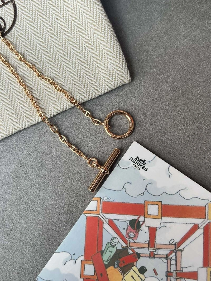 Resilient Hermes Necklaces 247267