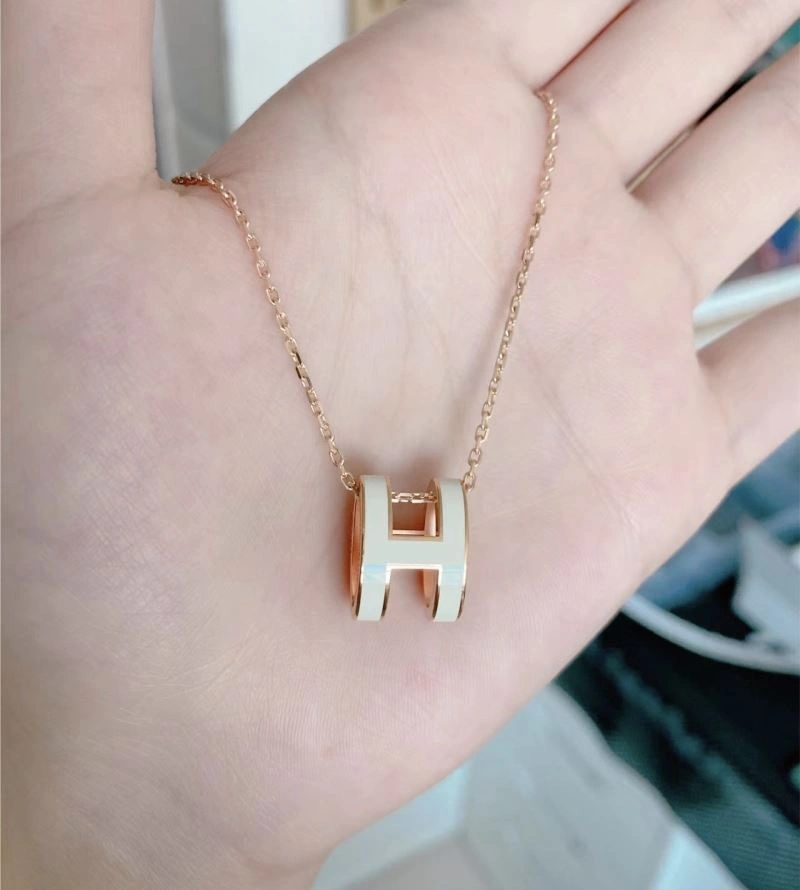 Stylish Hermes Necklaces 247198