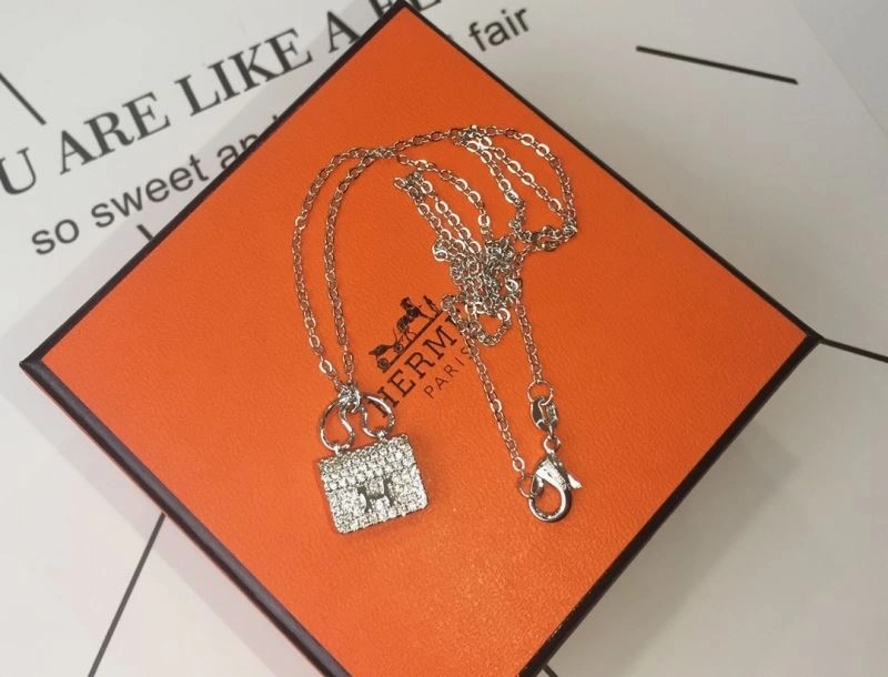 Hermes Necklaces Vibrant 247200