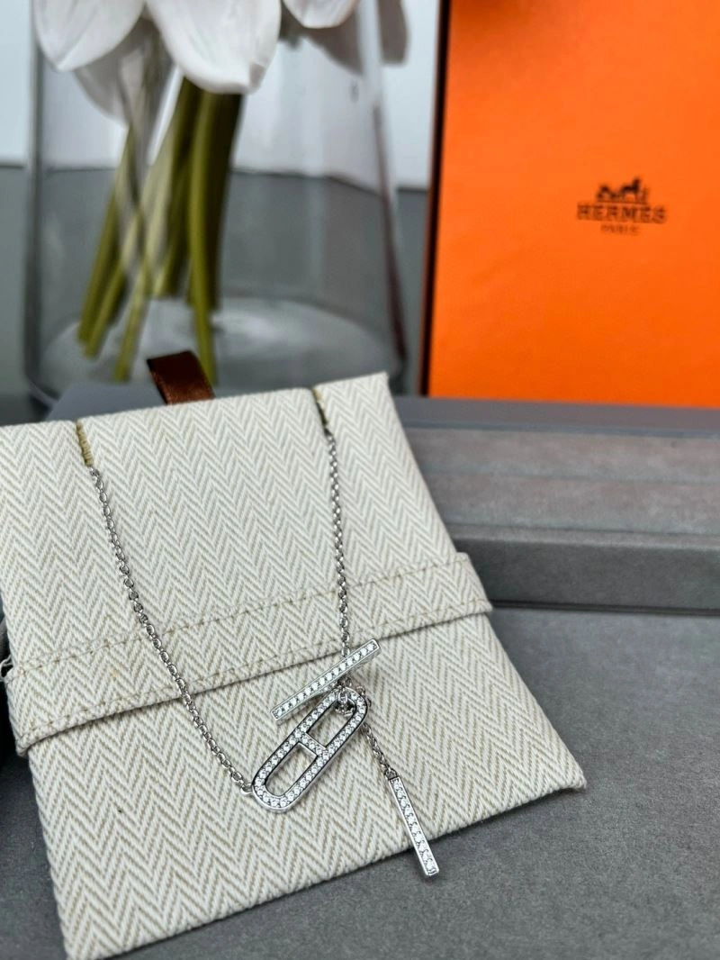 Lightweight Hermes Necklaces 247173