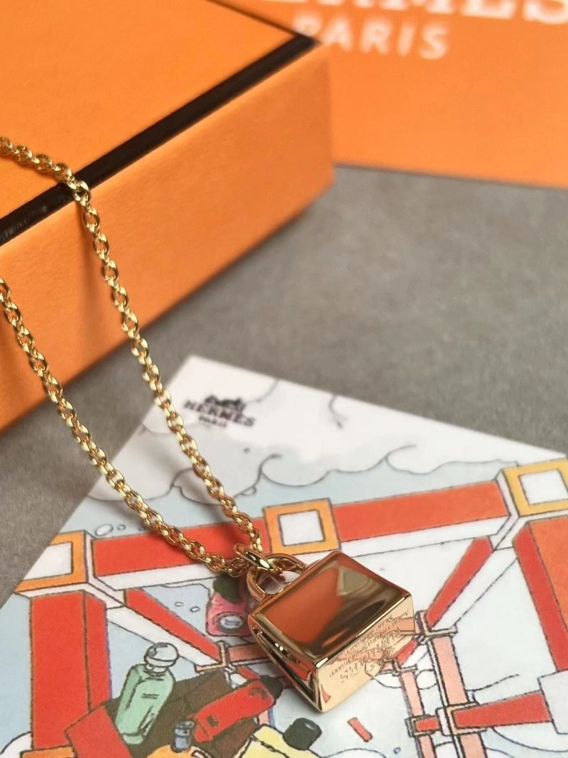 Hermes Necklaces Comfortable 247170