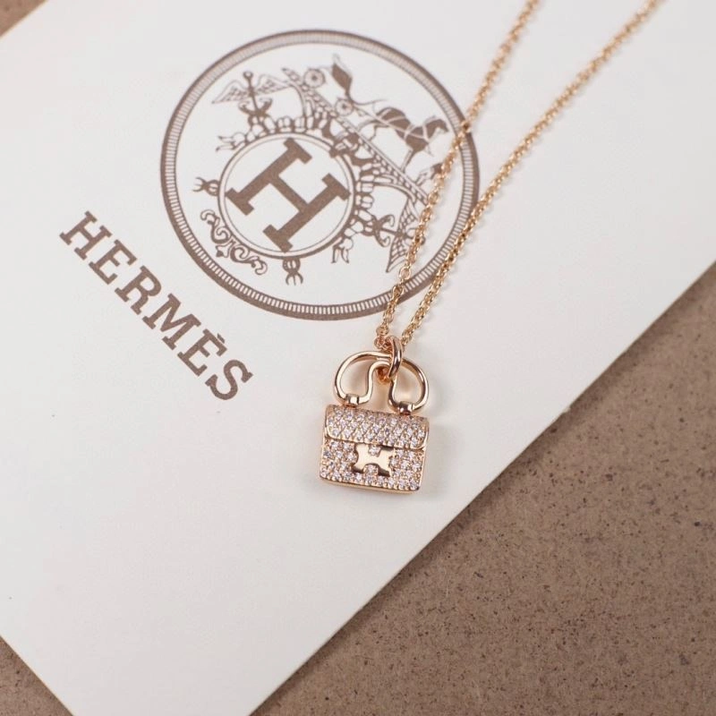 Vibrant Hermes Necklaces 247144