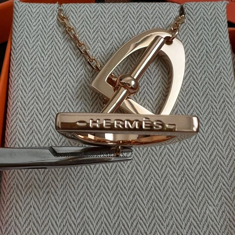 QuickDry Hermes Necklaces 247121