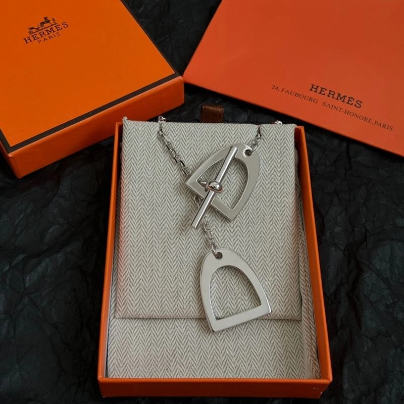 Hermes Necklaces EyeCatching 247120