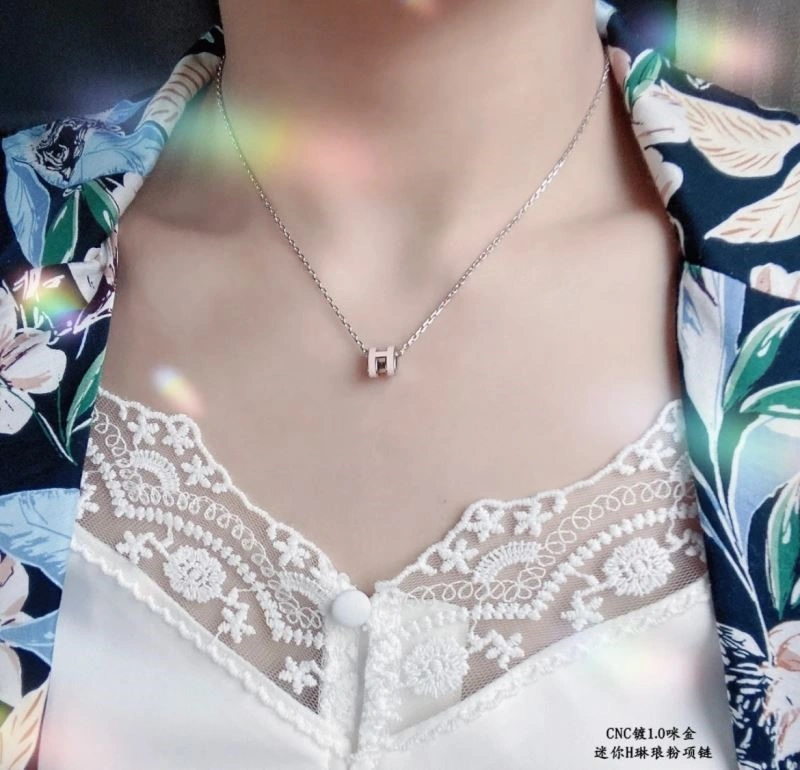 Modern Hermes Necklaces 247072
