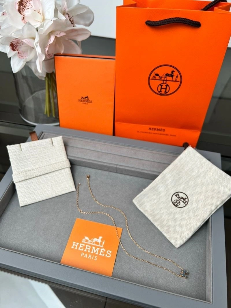 Comfortable Hermes Necklaces 247039
