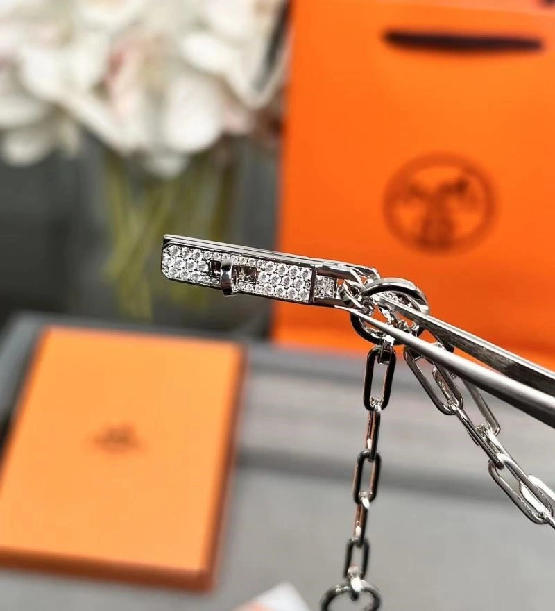Bold Hermes Necklaces 247029