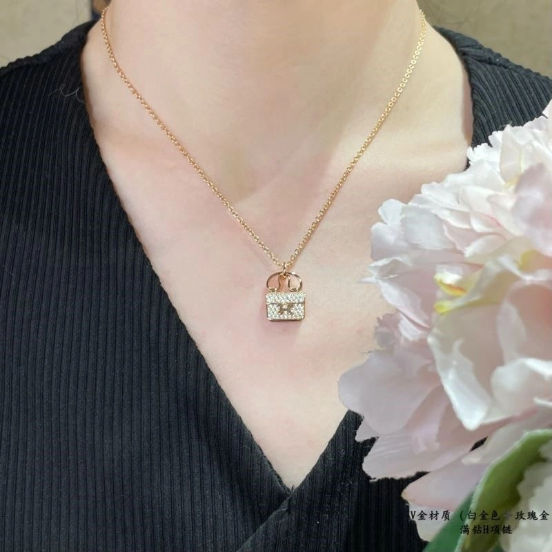 WaterResistant Hermes Necklaces 246989
