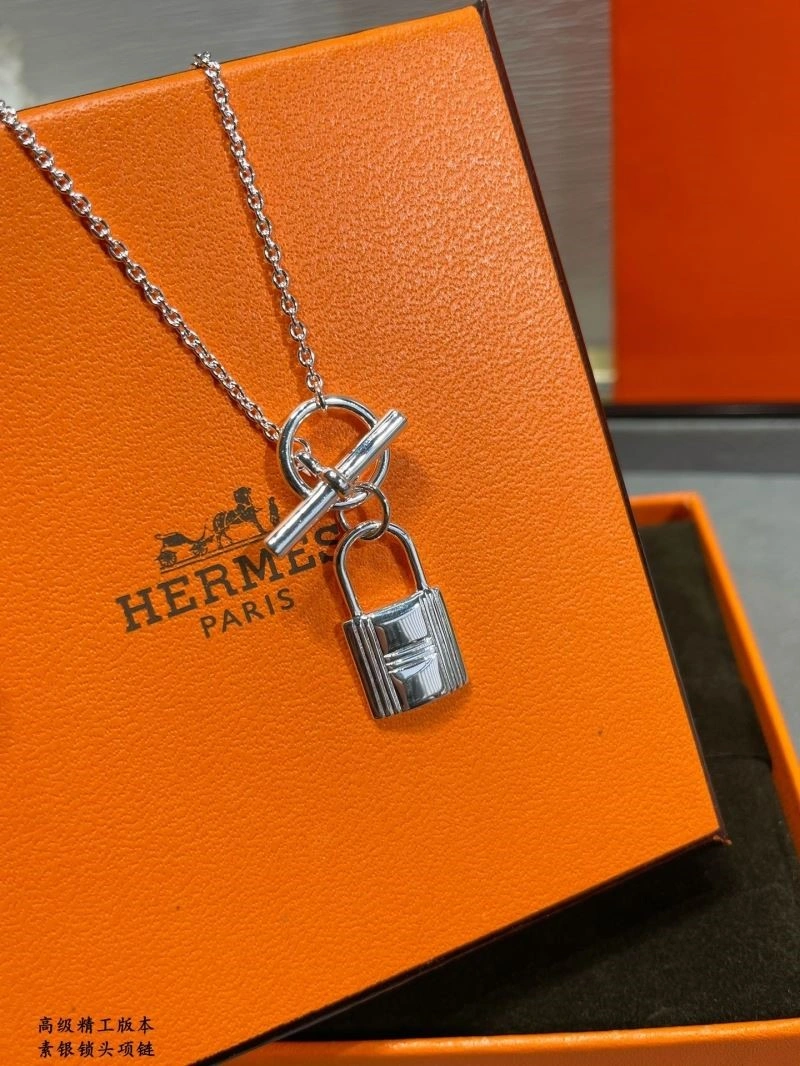 Colorful Hermes Necklaces 246977