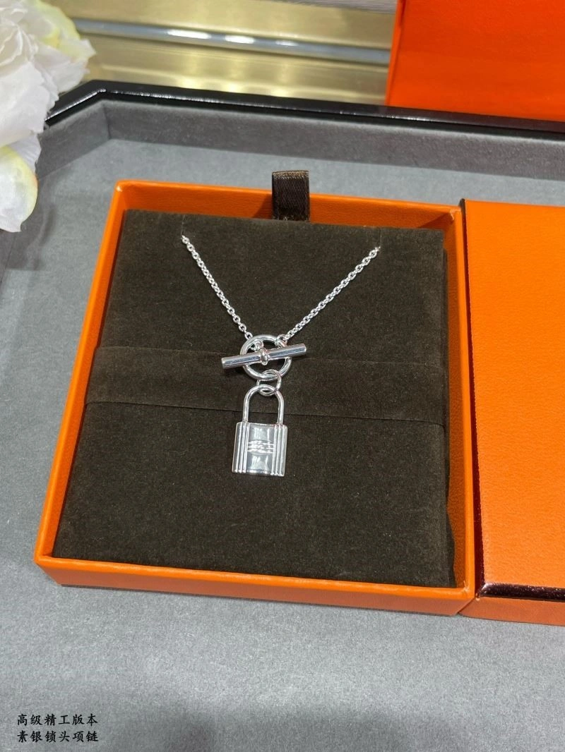 Colorful Hermes Necklaces 246977