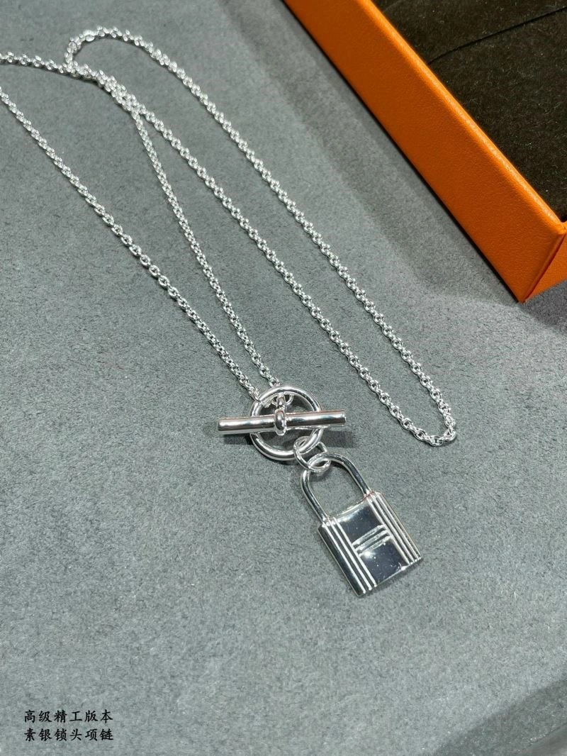 Colorful Hermes Necklaces 246977