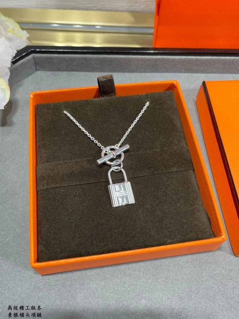 Colorful Hermes Necklaces 246977
