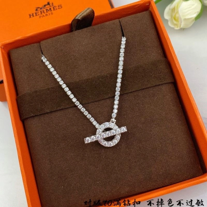 Contemporary Hermes Necklaces 246957