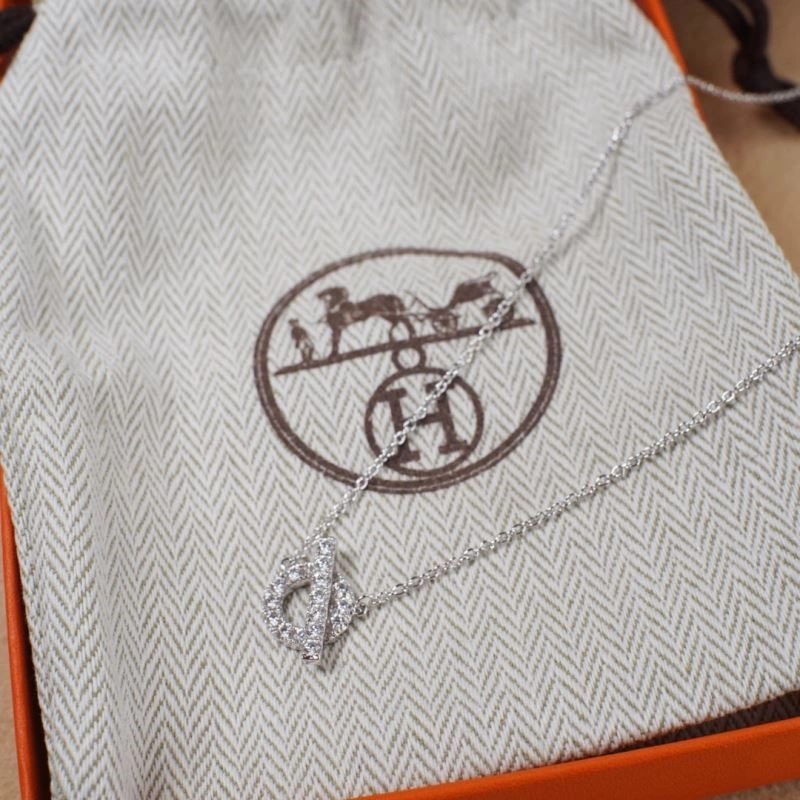 WrinkleFree Hermes Necklaces 246880