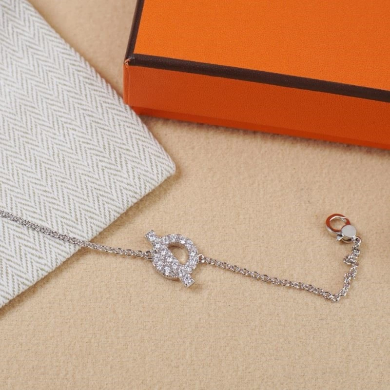 WrinkleFree Hermes Necklaces 246880