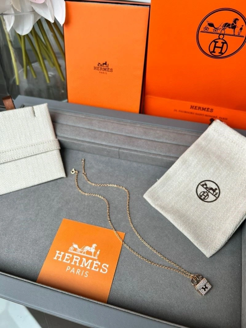 Elegant Hermes Necklaces 246886