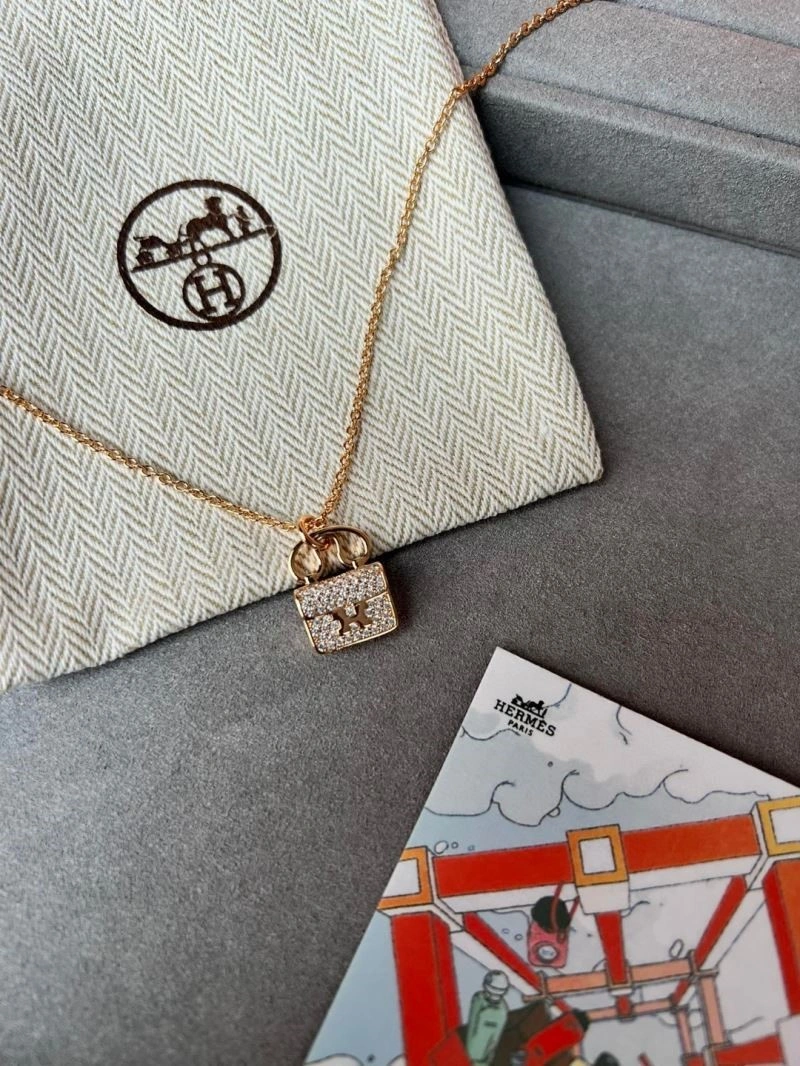 Elegant Hermes Necklaces 246886