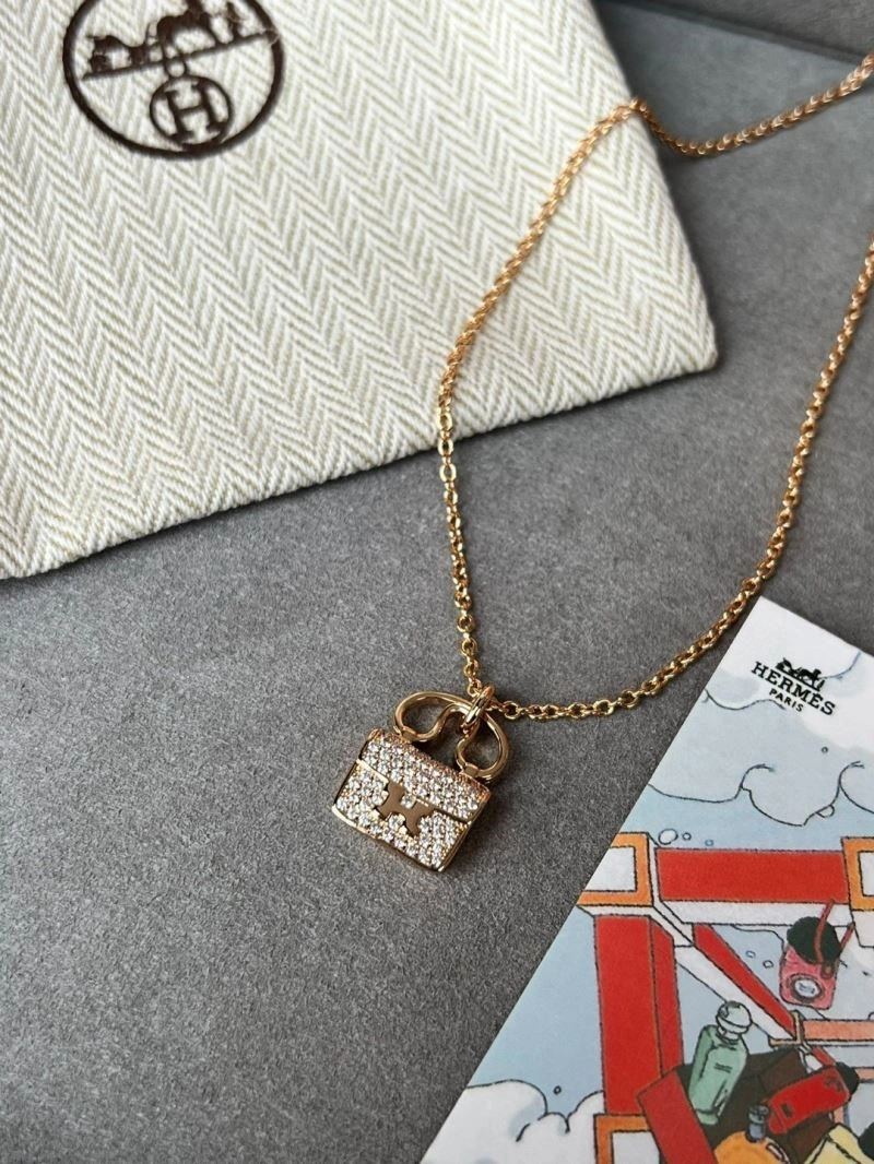 Elegant Hermes Necklaces 246886
