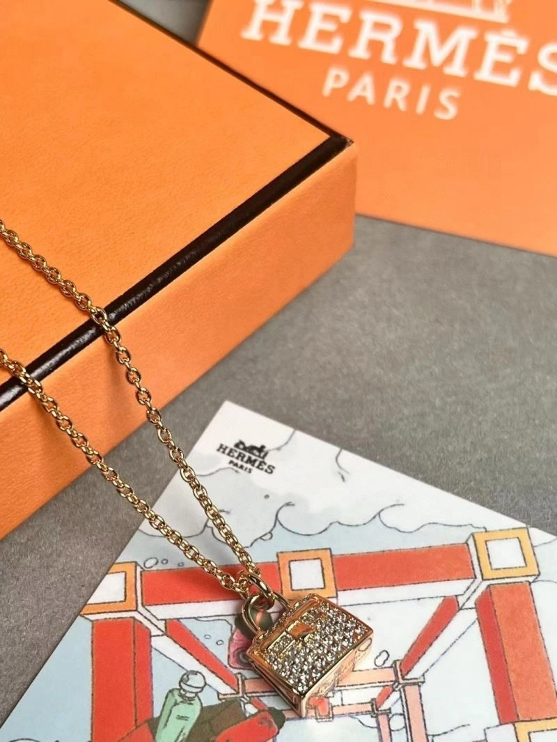 FashionForward Hermes Necklaces 246890