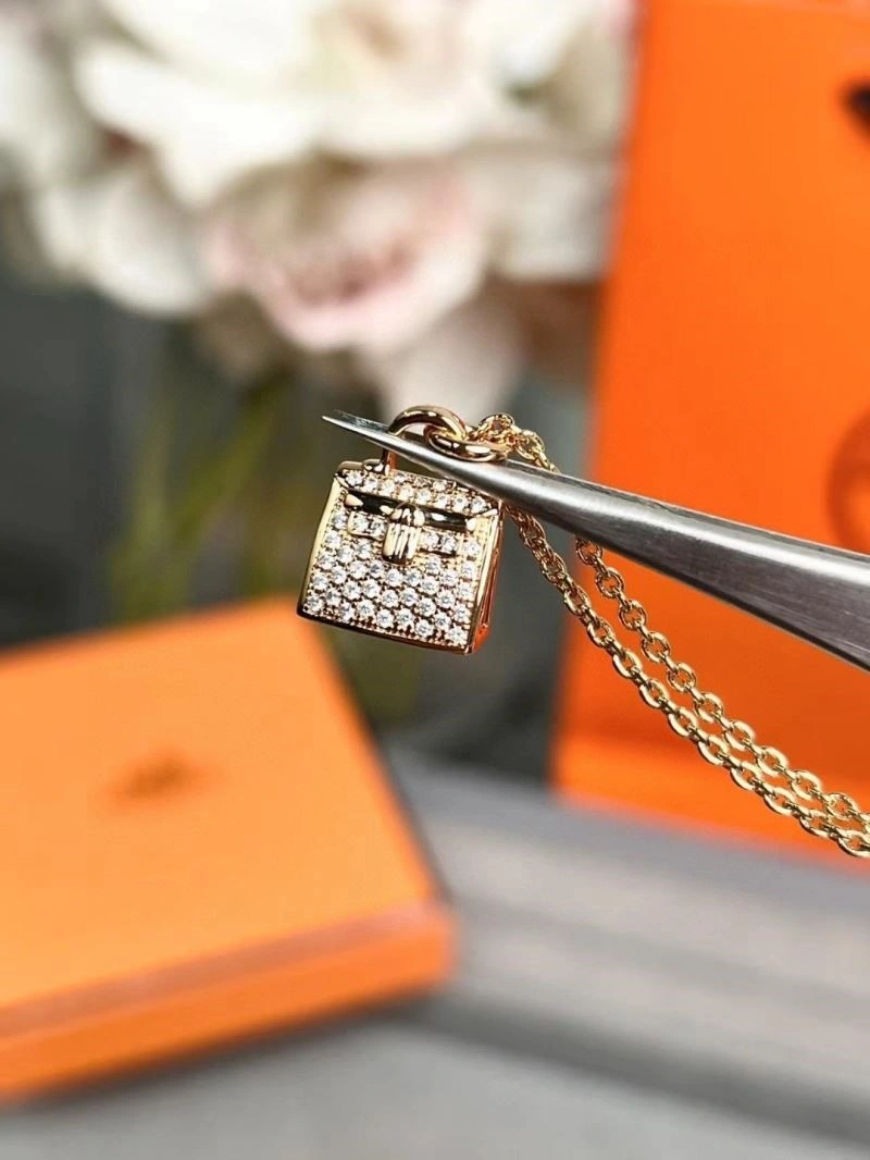 FashionForward Hermes Necklaces 246890