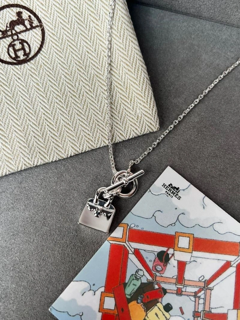 Functional Hermes Necklaces 246876