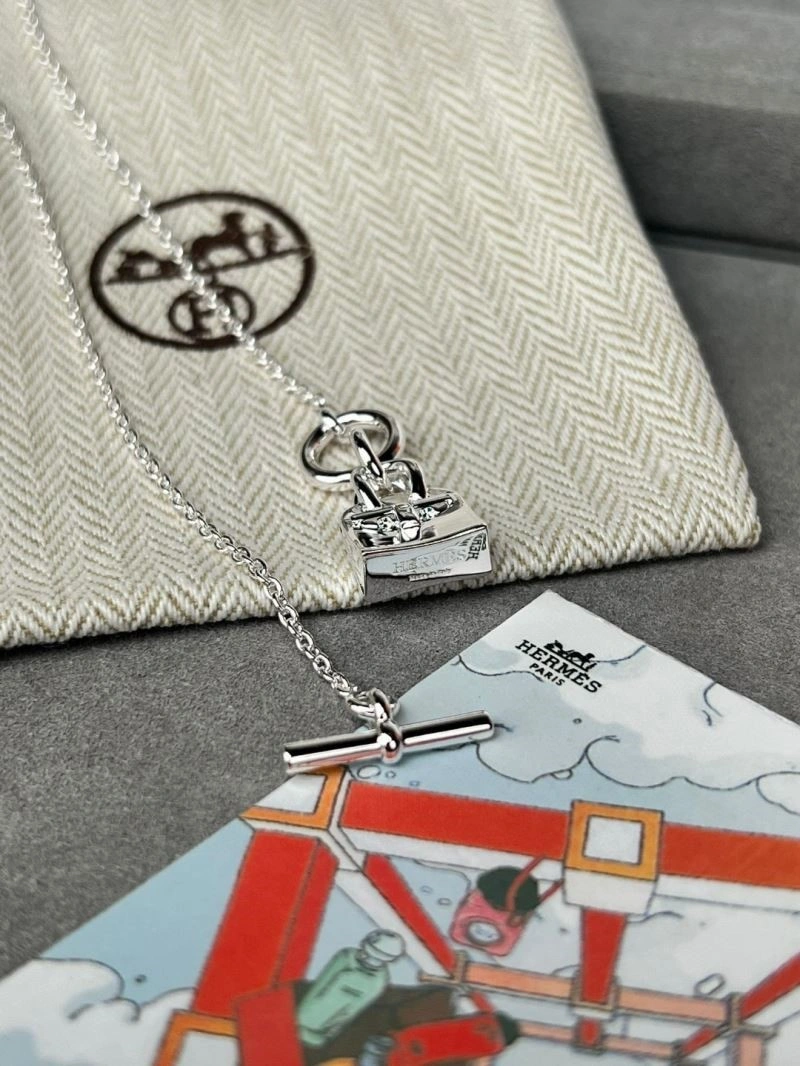 Functional Hermes Necklaces 246876