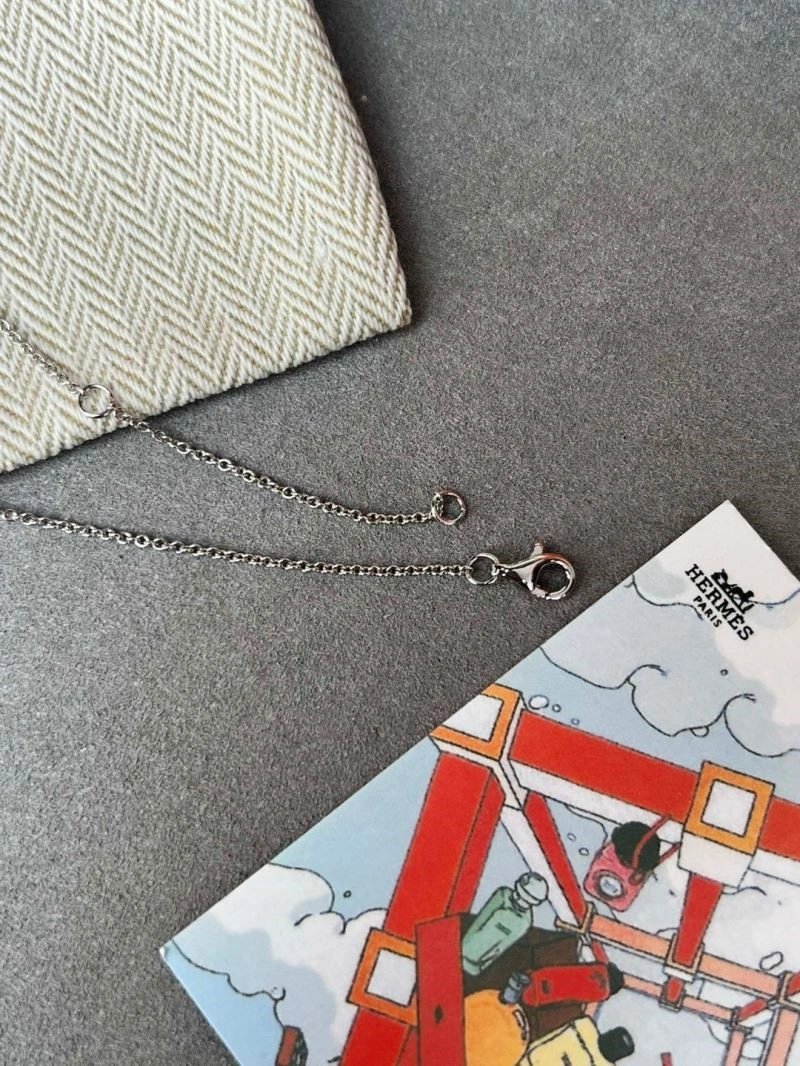 Contemporary Hermes Necklaces 246897