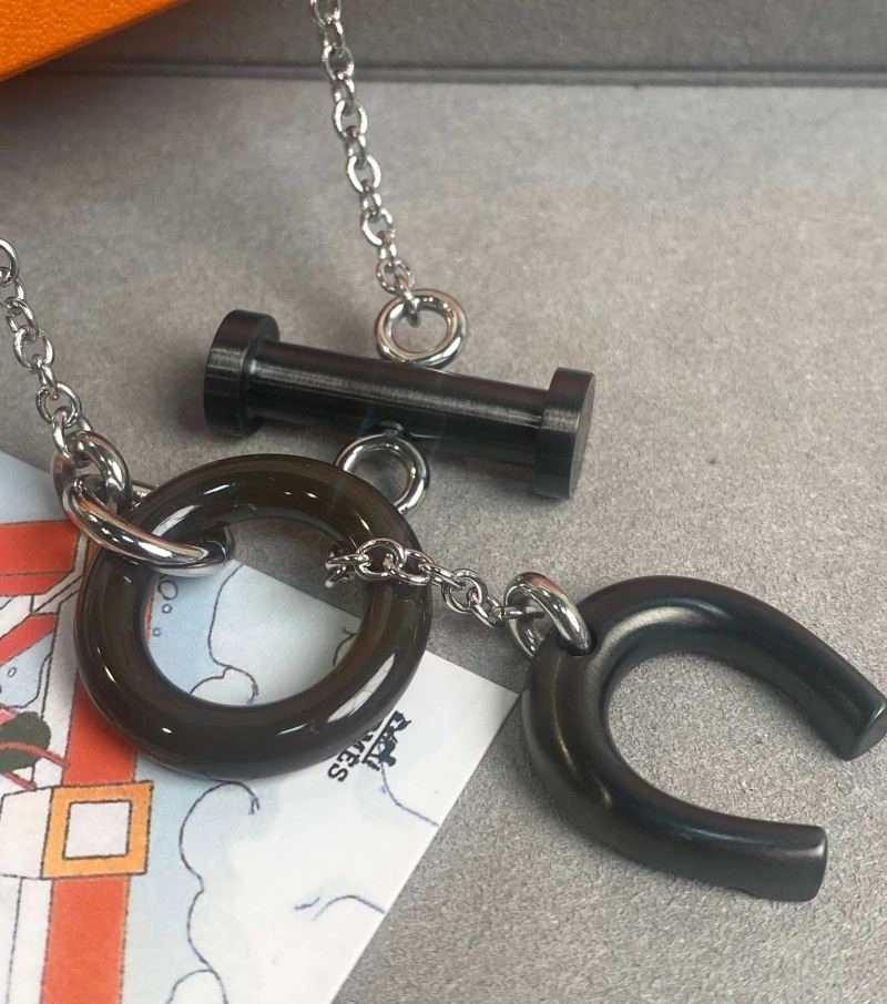 Trendsetting Hermes Necklaces 246842