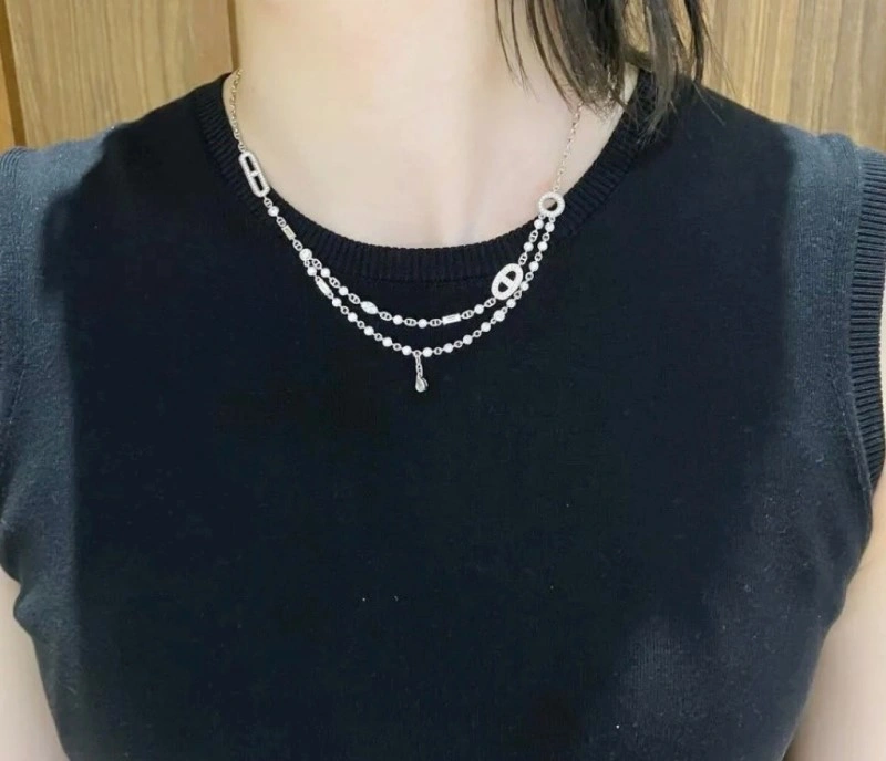 Sleek Hermes Necklaces 246772