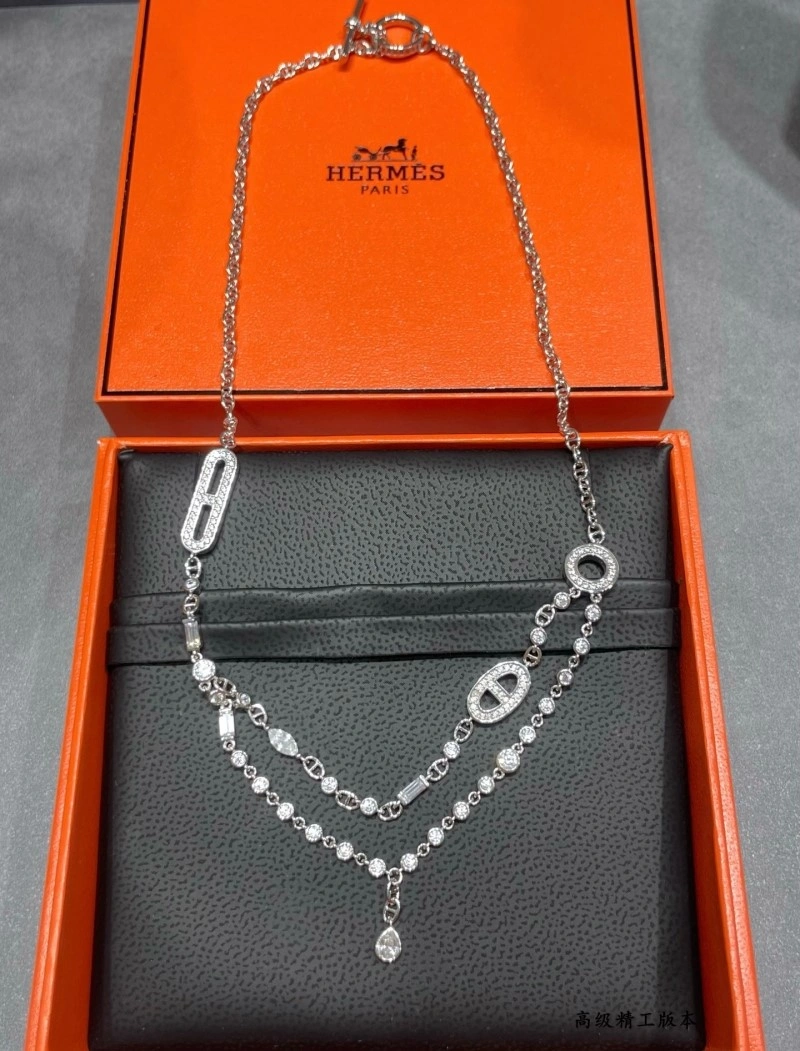 Sleek Hermes Necklaces 246772