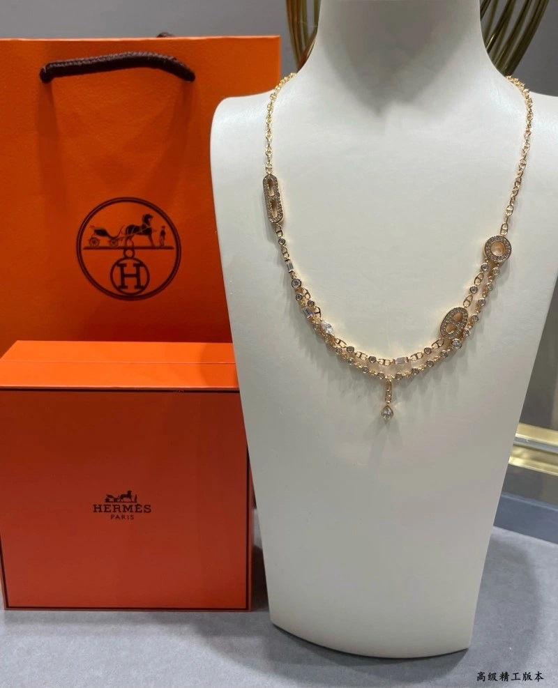 Sleek Hermes Necklaces 246772