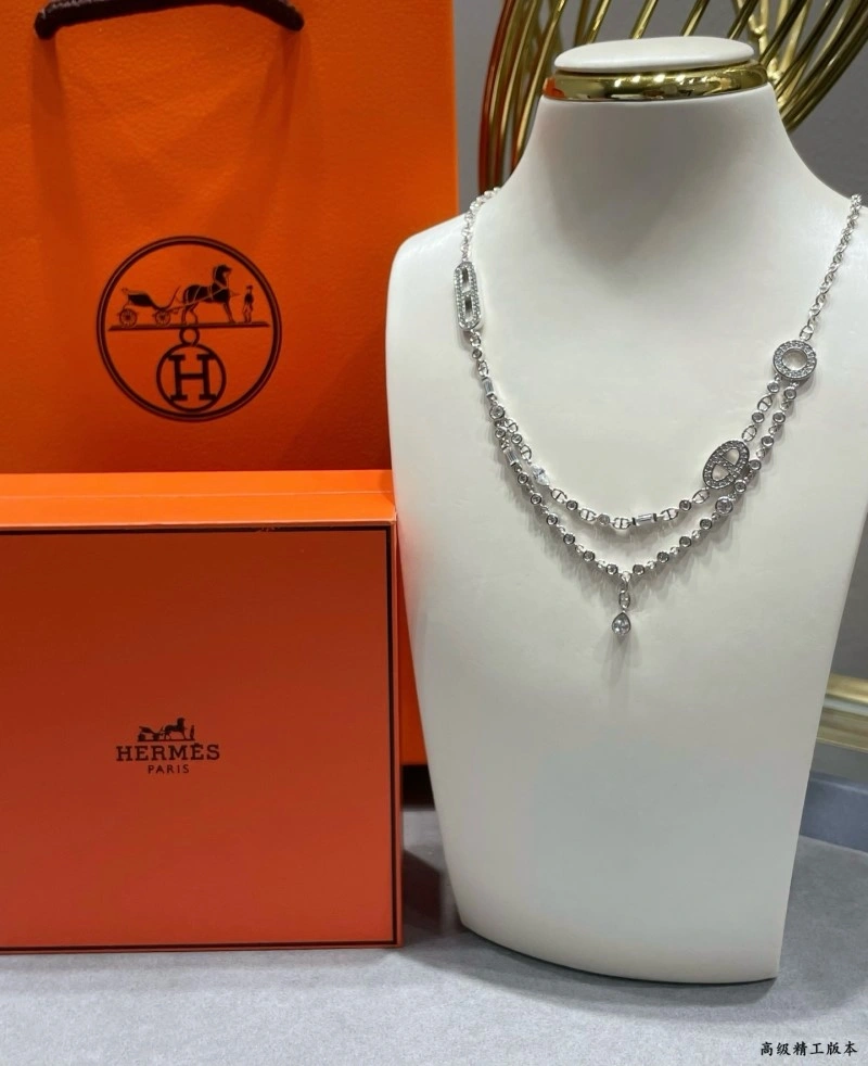 Sleek Hermes Necklaces 246772