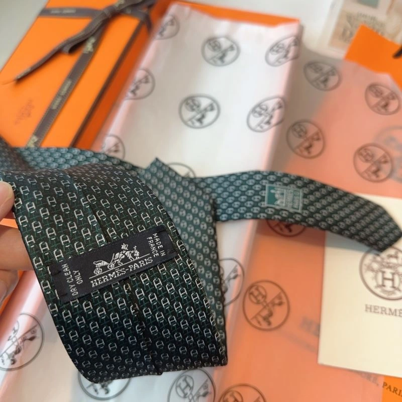 Hermes Neckties ZipUp 268687
