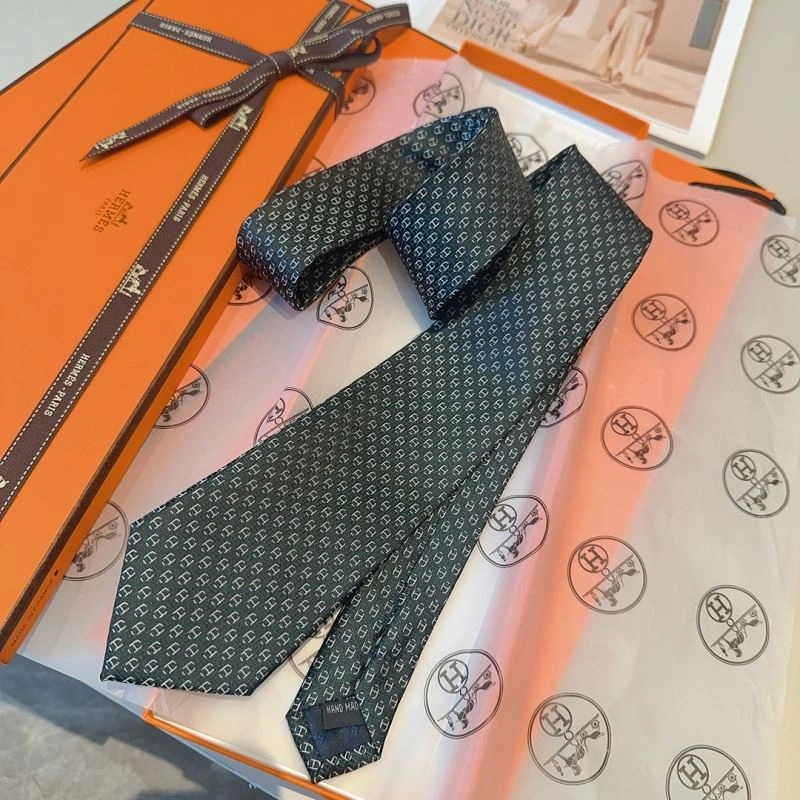 Hermes Neckties ZipUp 268687