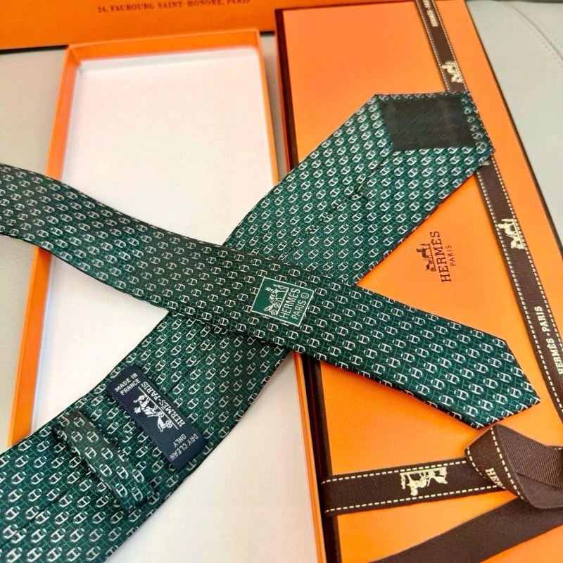 Hermes Neckties FreshLook 268628