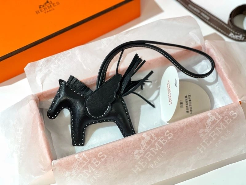 Hermes Ornaments Snug 270213
