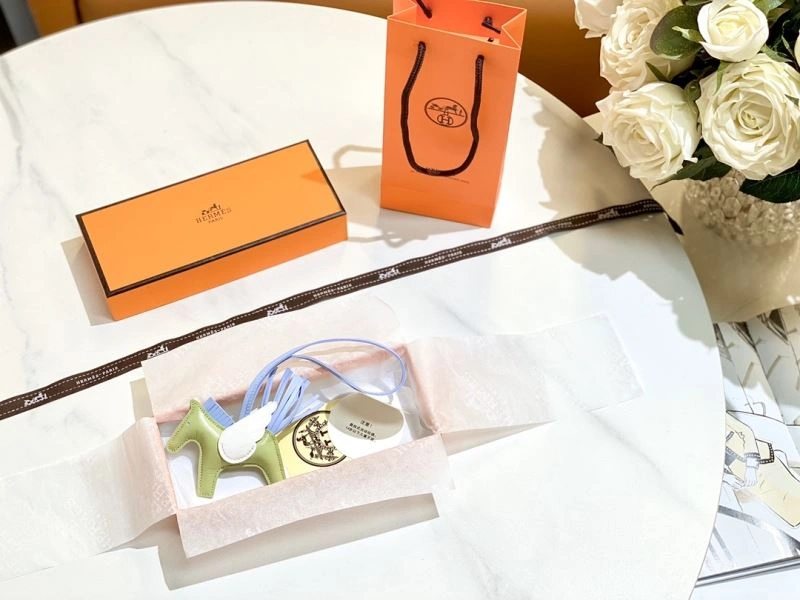 Hermes Ornaments Efficient 270234