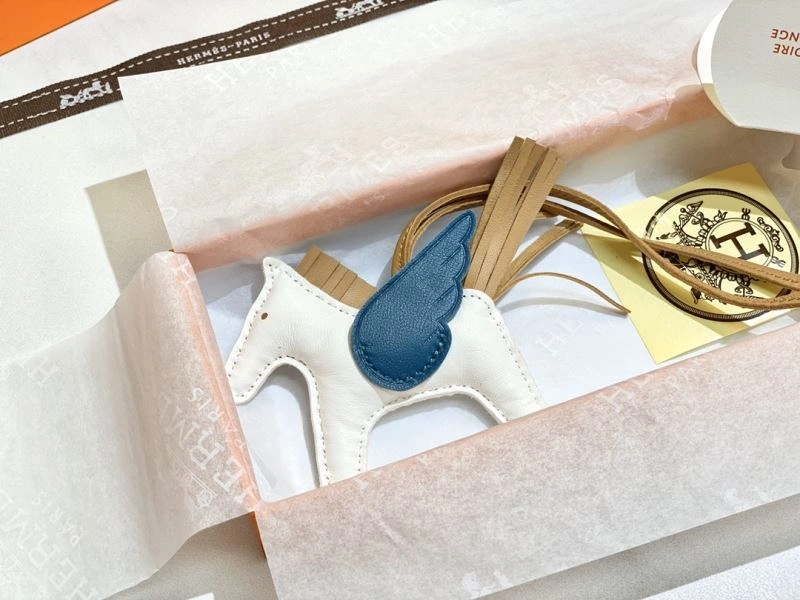 Supportive Hermes Ornaments 270222