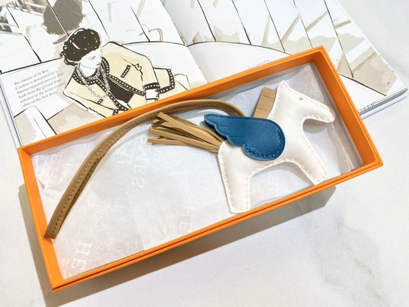 Supportive Hermes Ornaments 270222