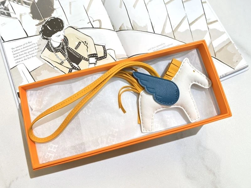 Hermes Ornaments Comfortable 270231