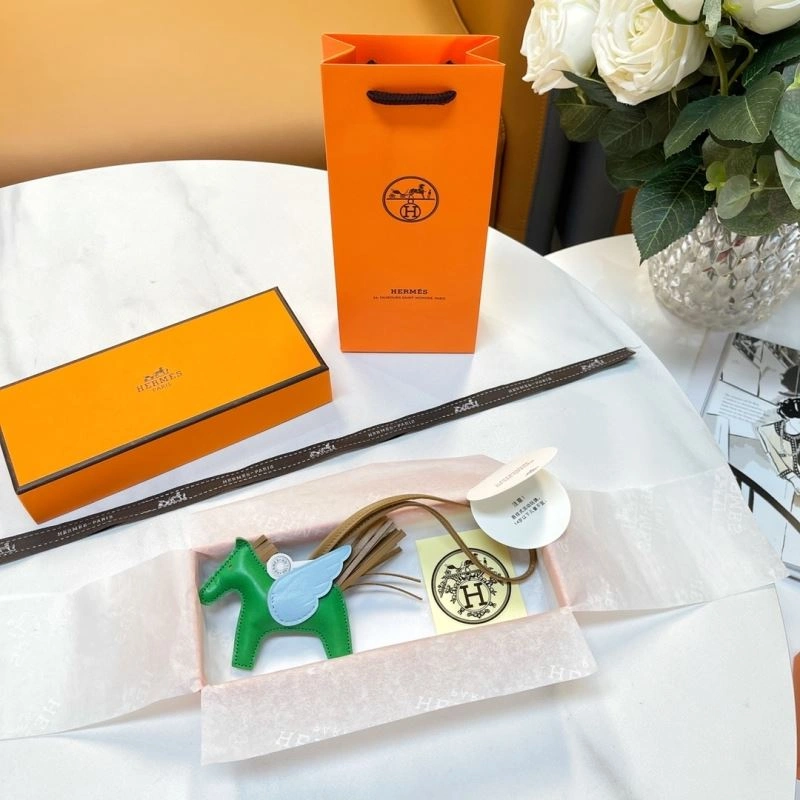 Hermes Ornaments Comfortable 270231
