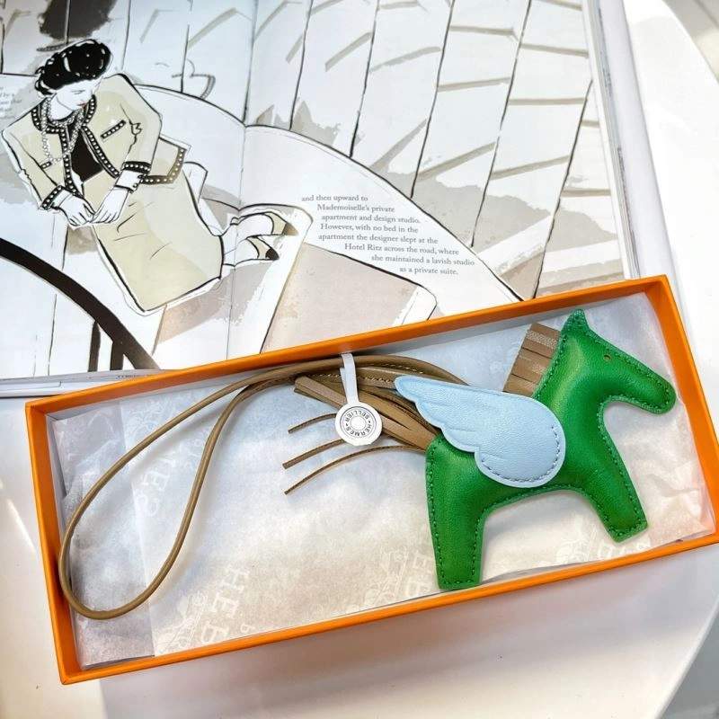 Hermes Ornaments Comfortable 270231