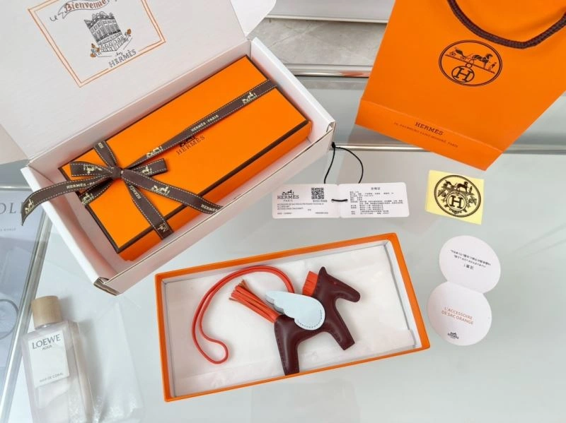 Snug Hermes Ornaments 270167
