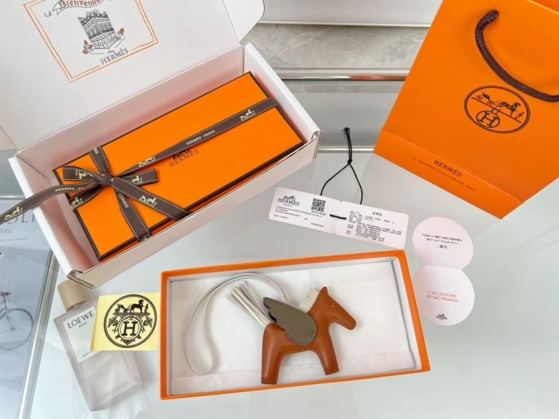 Hermes Ornaments Resilient 270163