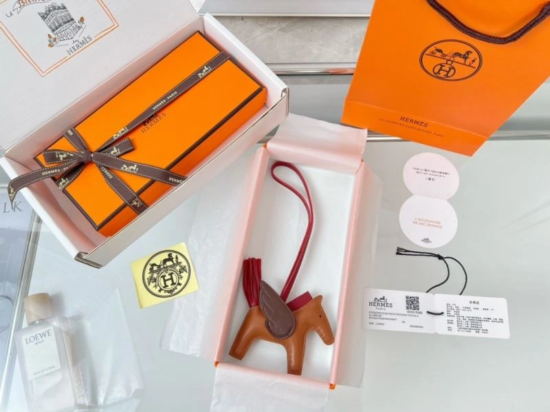 Sustainable Hermes Ornaments 270136
