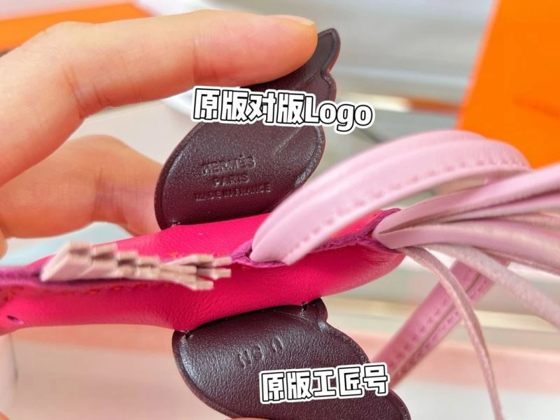 Durable Hermes Ornaments 270154