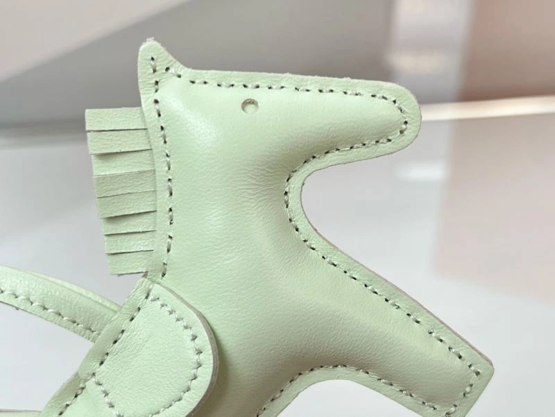 Hermes Ornaments Comfortable 270107