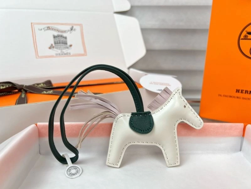 Casual Hermes Ornaments 270110